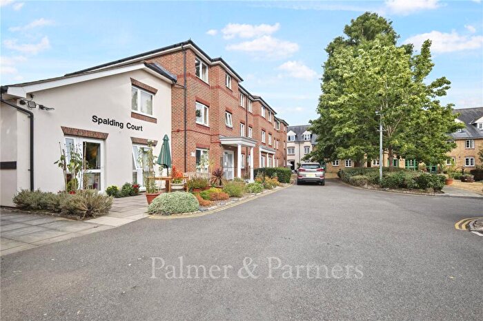 1 Bedroom Apartment To Rent In Spalding Court, Cedar Avenue, Chelmsford, Essex, CM1