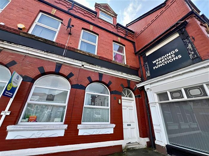 2 Bedroom Apartment To Rent In Middle Hillgate, Stockport, SK1