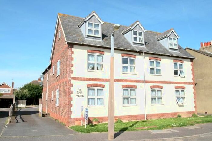 1 Bedroom Flat To Rent In Sussex Street, Littlehampton, West Sussex BN17
