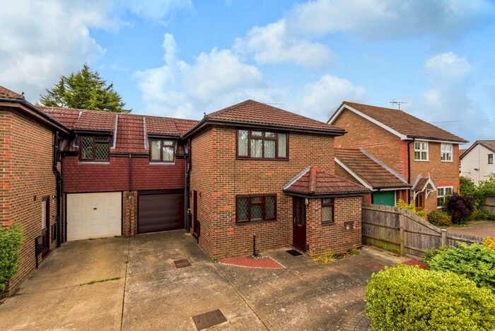 3 Bedroom Semi-Detached House To Rent In Harelands Lane, Woking, Surrey, GU21