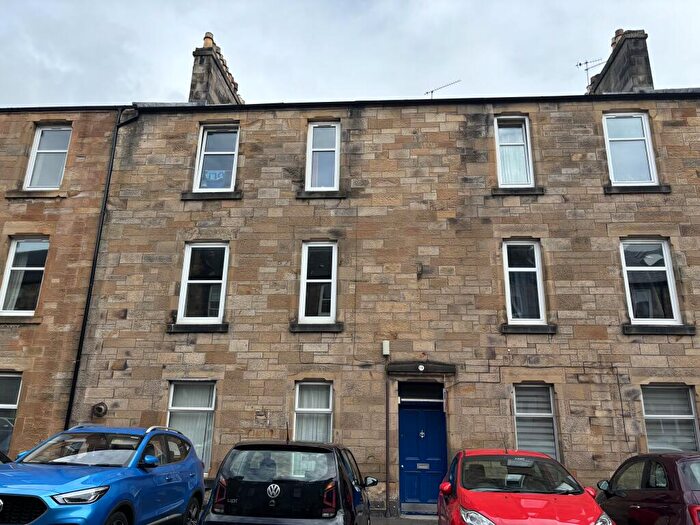 2 Bedroom Flat To Rent In Bruce Street, Stirling, FK8