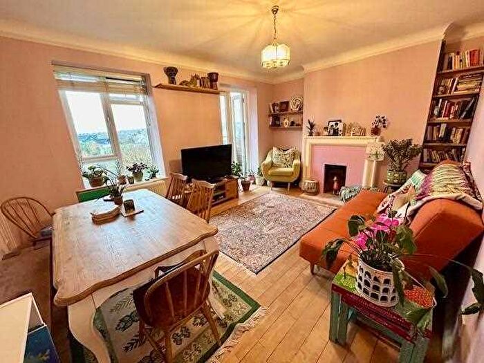 3 Bedroom Apartment To Rent In Rutland Court, New Church Road, Hove, BN3