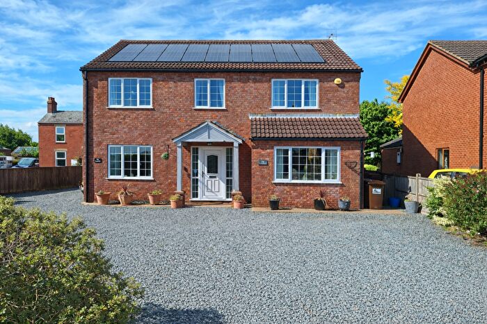 4 Bedroom Detached House For Sale In Washway Road, Saracen's Head, PE12