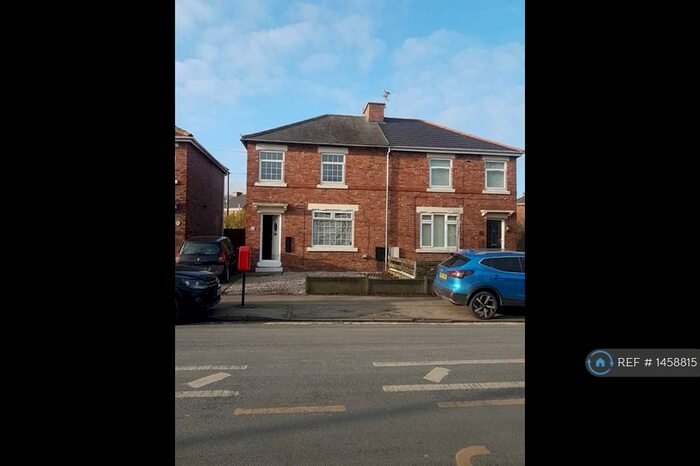 3 Bedroom Semi-Detached House To Rent In The Avenue, Chester Le Street, DH2