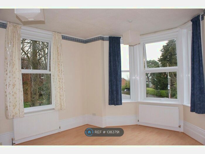 1 Bedroom Flat To Rent In Tockwith Court, Sevenoaks, TN13