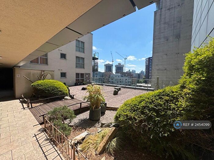 2 Bedroom Flat To Rent In Southgate Road, London, N1