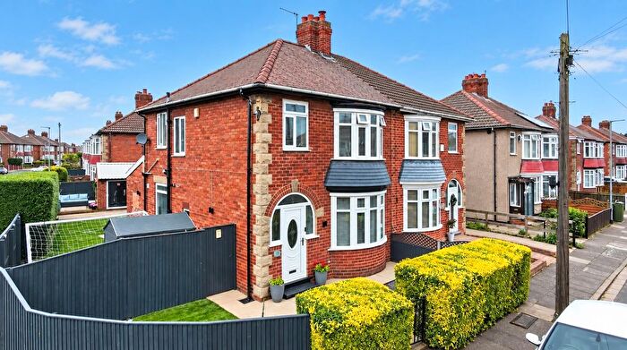 3 Bedroom Semi-Detached House For Sale In Weston Crescent, Norton, Stockton-On-Tees, TS20