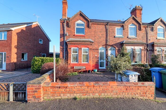 3 Bedroom Terraced House For Sale In Marsh Lane, Misterton, Doncaster, DN10