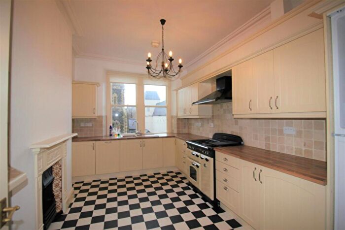 3 Bedroom Apartment To Rent In Stephen Street, Llandudno, Conwy, LL30