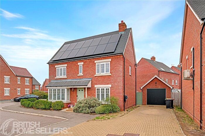 4 Bedroom Detached House For Sale In Bede Walk, Great Denham, Bedford, Bedfordshire, MK40