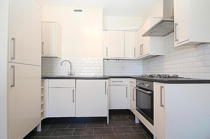 1 Bedroom Flat To Rent In Windrush House, High Street, GU5