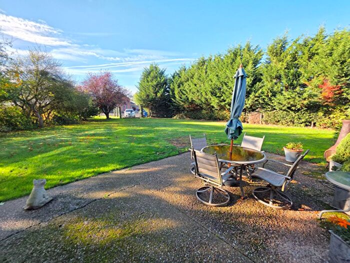 3 Bedroom Detached House For Sale In Fountain Hill, Walkeringham, DN10