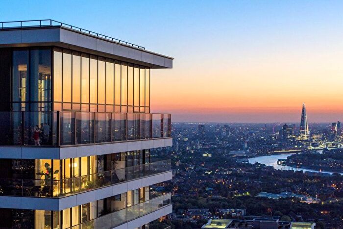 2 Bedroom Flat For Sale In Bagshaw Building, Canary Wharf, E14