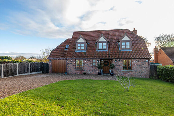 4 Bedroom Detached House For Sale In Main Street, Whitgift, DN14