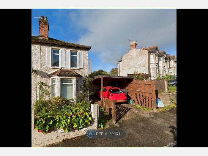 2 Bedroom Semi-Detached House To Rent In Totteridge Avenue, High Wycombe, HP13