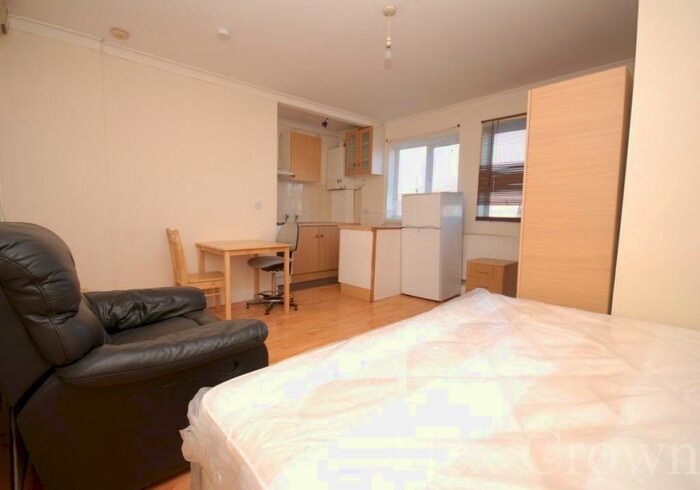 Studio To Rent In Ordnance Road, Enfield, EN3