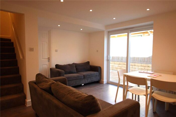 1 Bedroom Detached House To Rent In Whiteway Road, Bath, Somerset, BA2