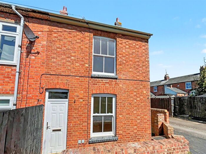 1 Bedroom Apartment To Rent In Jubilee Terrace, Stony Stratford, Milton Keynes, MK11