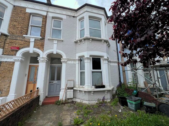 2 Bedroom Flat To Rent In Top Flat, Venner Road, Sydenham, SE26