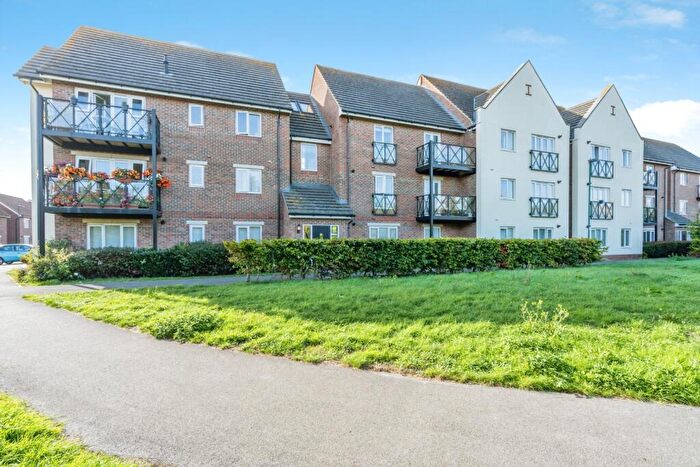 2 Bedroom Flat For Sale In Broom Field Way, Felpham, Bognor Regis, PO22