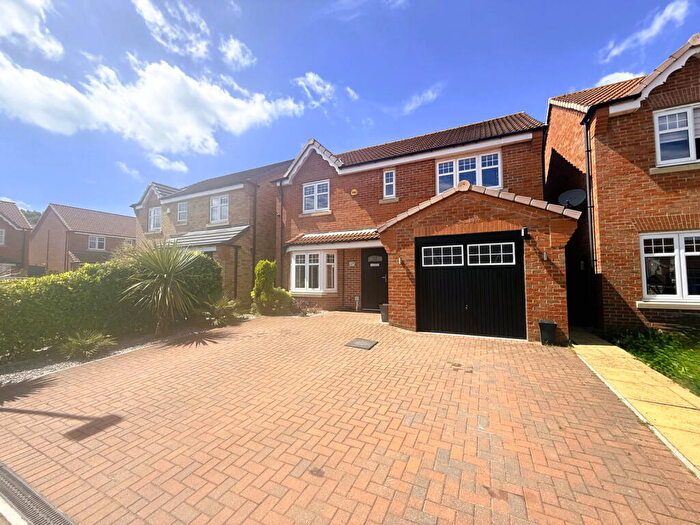 4 Bedroom Detached House For Sale In Moorland Court, Barnsley, S71