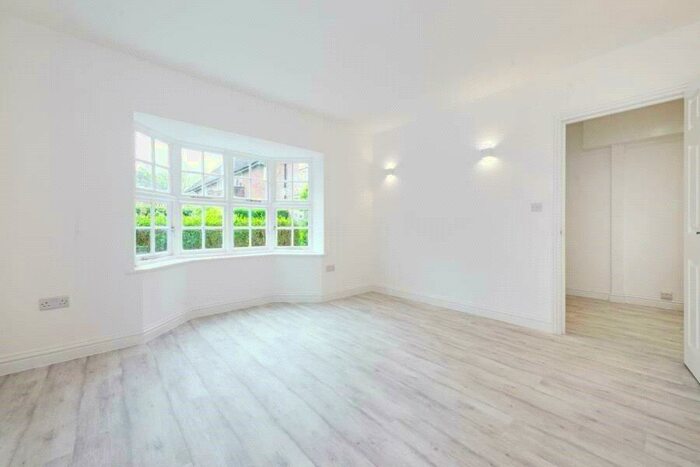 1 Bedroom Apartment To Rent In Midholm Close, Hampstead Garden Suburb, NW11