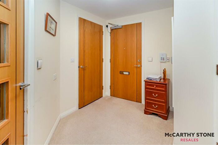 1 Bedroom Apartment For Sale In Brunlees Court, - Cambridge Road, Southport, PR9