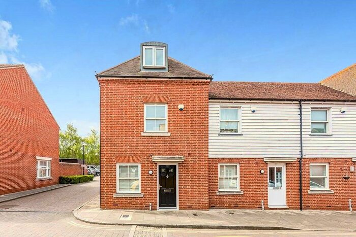 3 Bedroom End Of Terrace House To Rent In Barton Mill Road, Canterbury, CT1