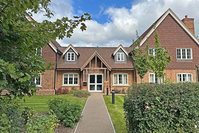 3 Bedroom Flat For Sale In Langshott, Horley, RH6