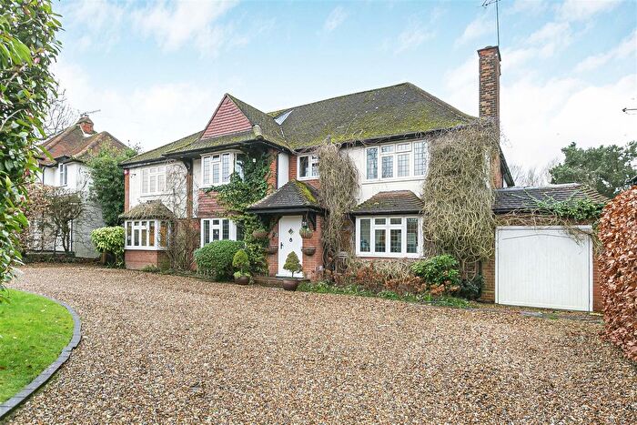 5 Bedroom Detached House For Sale In Newlands Avenue, Radlett, WD7