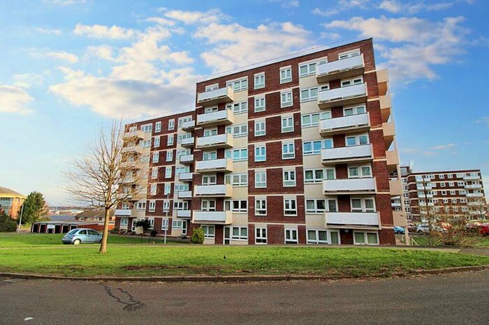 1 Bedroom Flat For Sale In Britannia House, Duke Crescent, Barnsley, S70