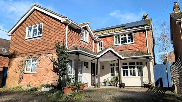 5 Bedroom Detached House For Sale In Liphook Road, Whitehill, Hampshire, GU35
