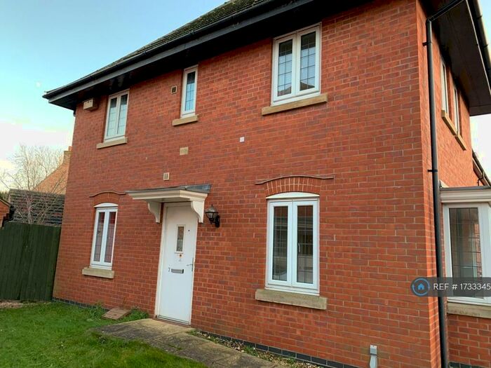 4 Bedroom Semi-Detached House To Rent In Windle Drive, Bourne, PE10