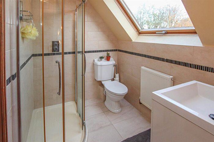 4 Bedroom Detached House For Sale In Rectory Chase, Doddinghurst, Brentwood, CM15
