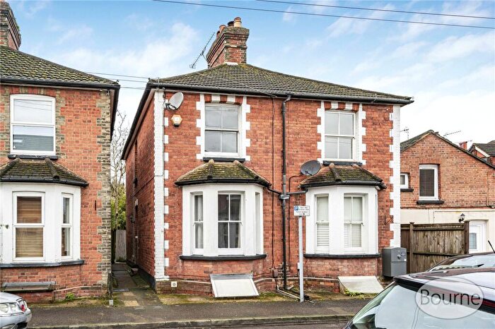 2 Bedroom Semi Detached House For Sale In Chestnut Road, Guildford, Surrey, GU1