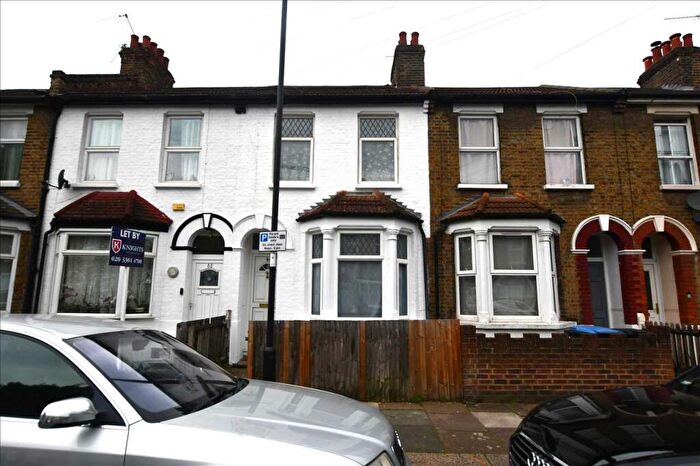 3 Bedroom House To Rent In Kimberley Road, London, N18
