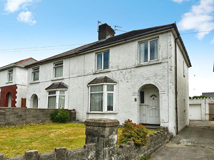 3 Bedroom Semi-Detached House For Sale In Litchard Cross, Bridgend, CF31