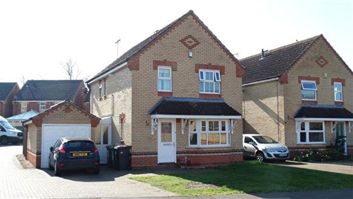 3 Bedroom House To Rent In Turnstone Way, Stanground, PE2