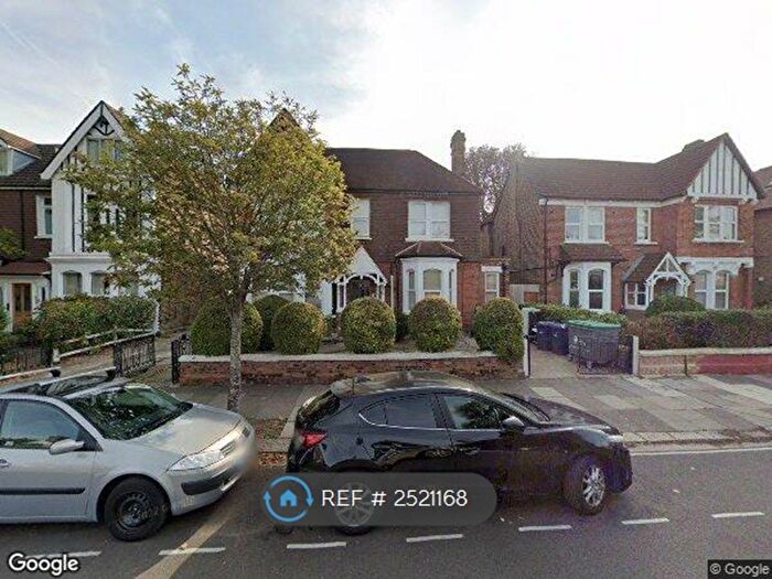 1 Bedroom Studio To Rent In Pierrepont Road, Acton, W3