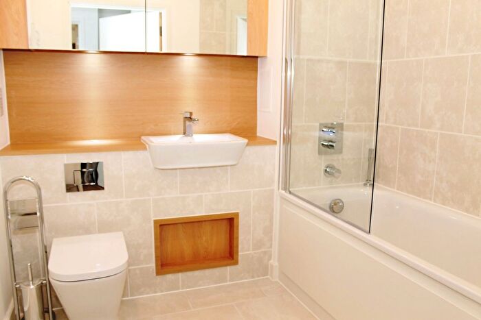 1 Bedroom Flat To Rent In Jefferson Plaza, London, E3