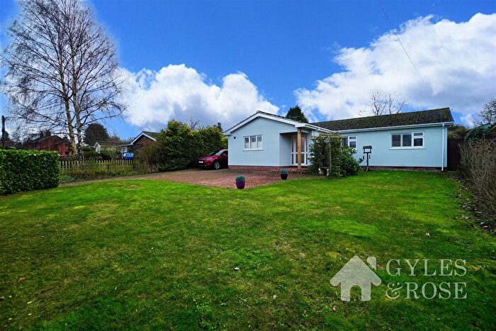 4 Bedroom Detached Bungalow For Sale In Lower Holbrook, Ipswich, IP9