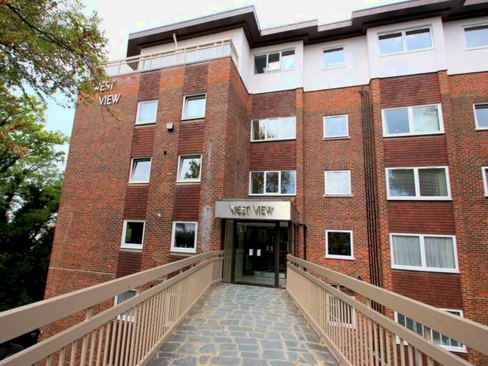 2 Bedroom Flat To Rent In West View, The Drive, Hove, BN3