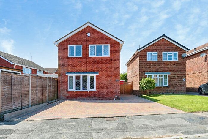 3 Bedroom Detached House For Sale In Pimpern Close, Poole, Dorset, BH17