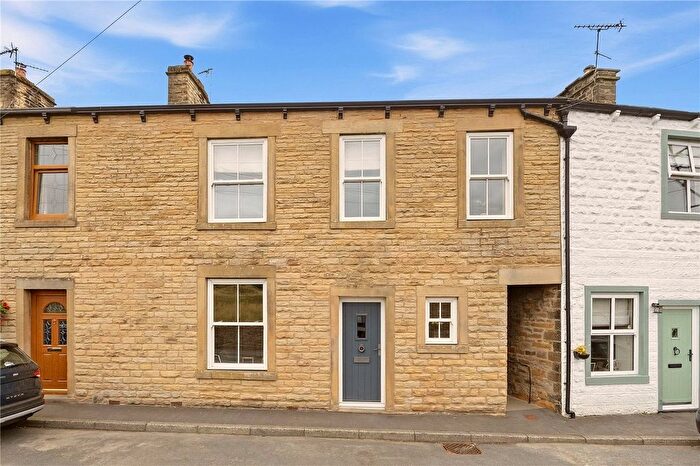 3 Bedroom Terraced House For Sale In Main Street, Kelbrook, Lancashire, BB18