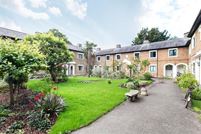 1 Bedroom Flat To Rent In Sedgemoor Place, London, SE5