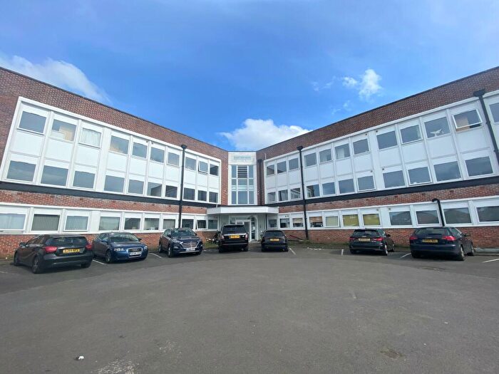 2 Bedroom Apartment To Rent In Goodrich Mews, Dudley, DY3