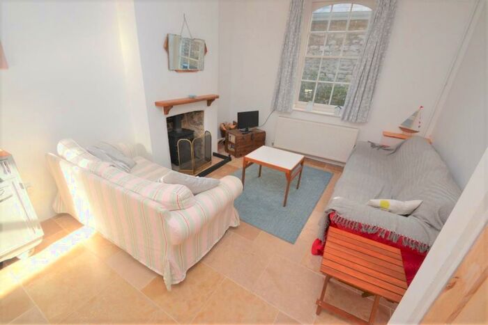 2 Bedroom Terraced House To Rent In Swanage, BH19
