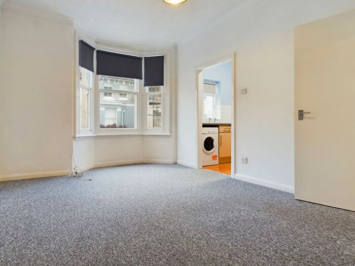 1 Bedroom Flat For Sale In Lansdowne Street, Hove, BN3