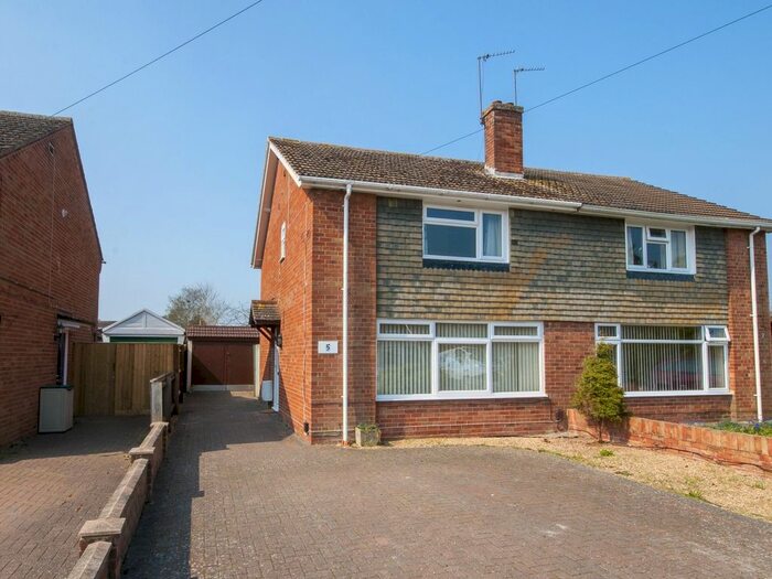 3 Bedroom Semi-Detached House To Rent In Freeman Road, Didcot, OX11