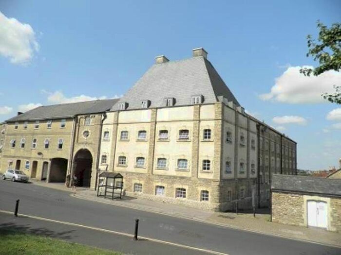 2 Bedroom Flat To Rent In The Old Brewery, Frome, Somerset, BA11